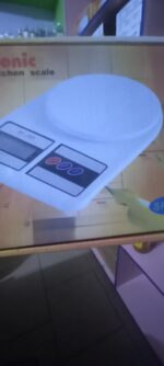 Electronic Kitchen Scale (yellow pack)