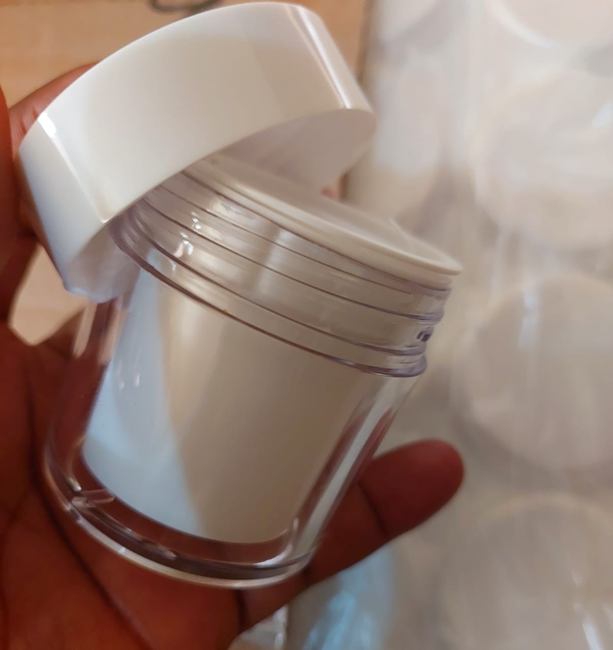 chamomile-30-1-1.jpg Acrylic 50g cup - Image 1